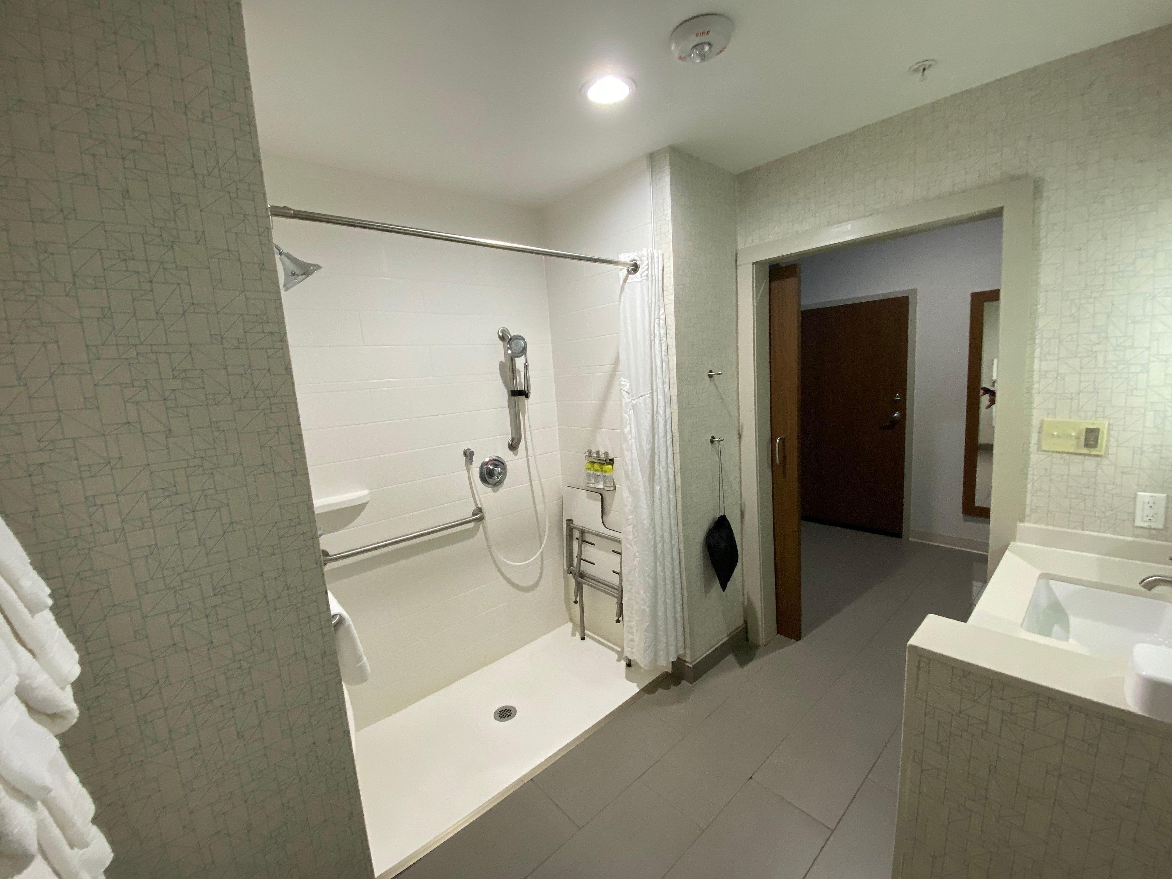 Holiday Inn Express & Suites Pineville-Alexandria Area Екстериор снимка
