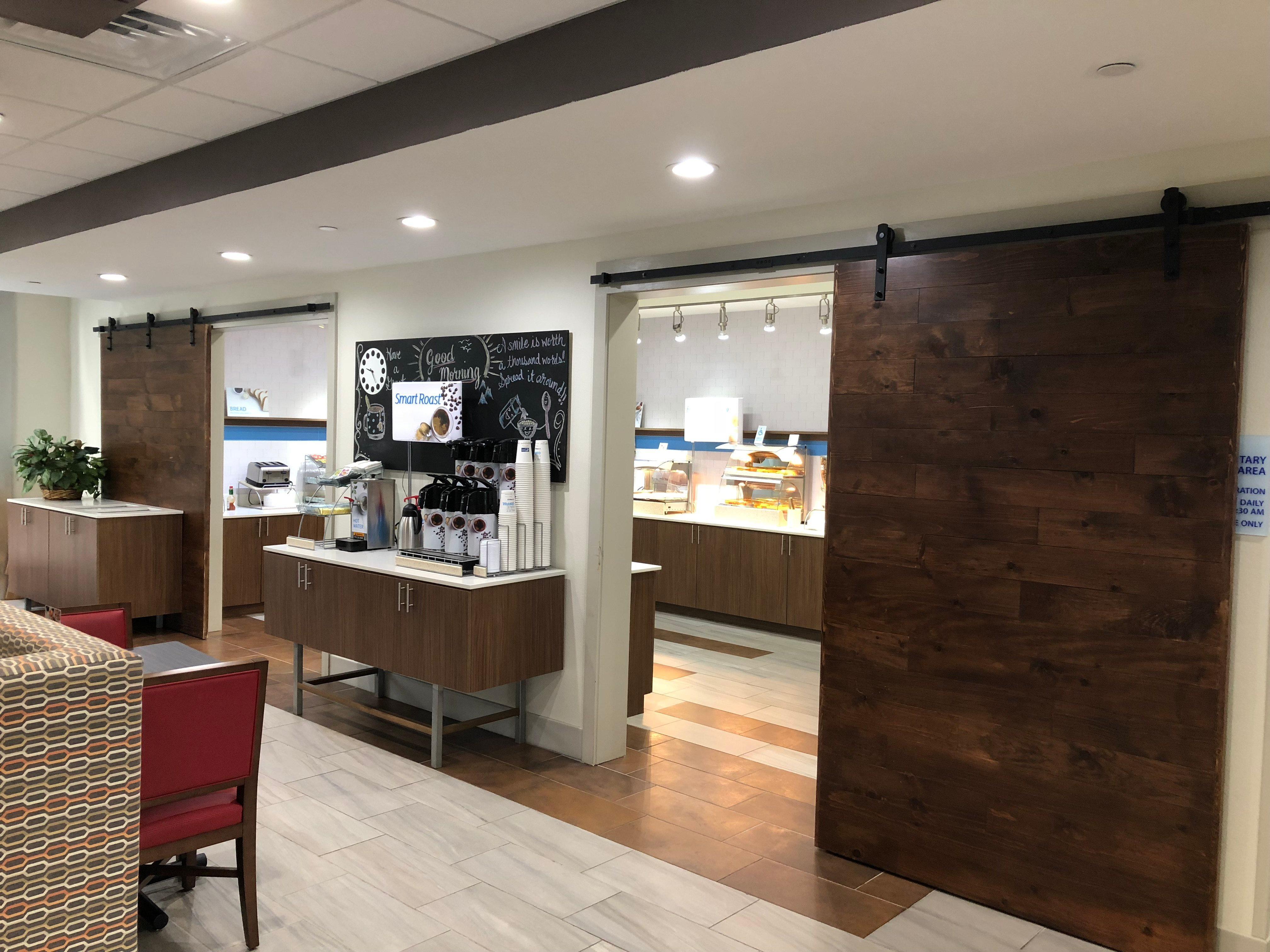 Holiday Inn Express & Suites Pineville-Alexandria Area Екстериор снимка