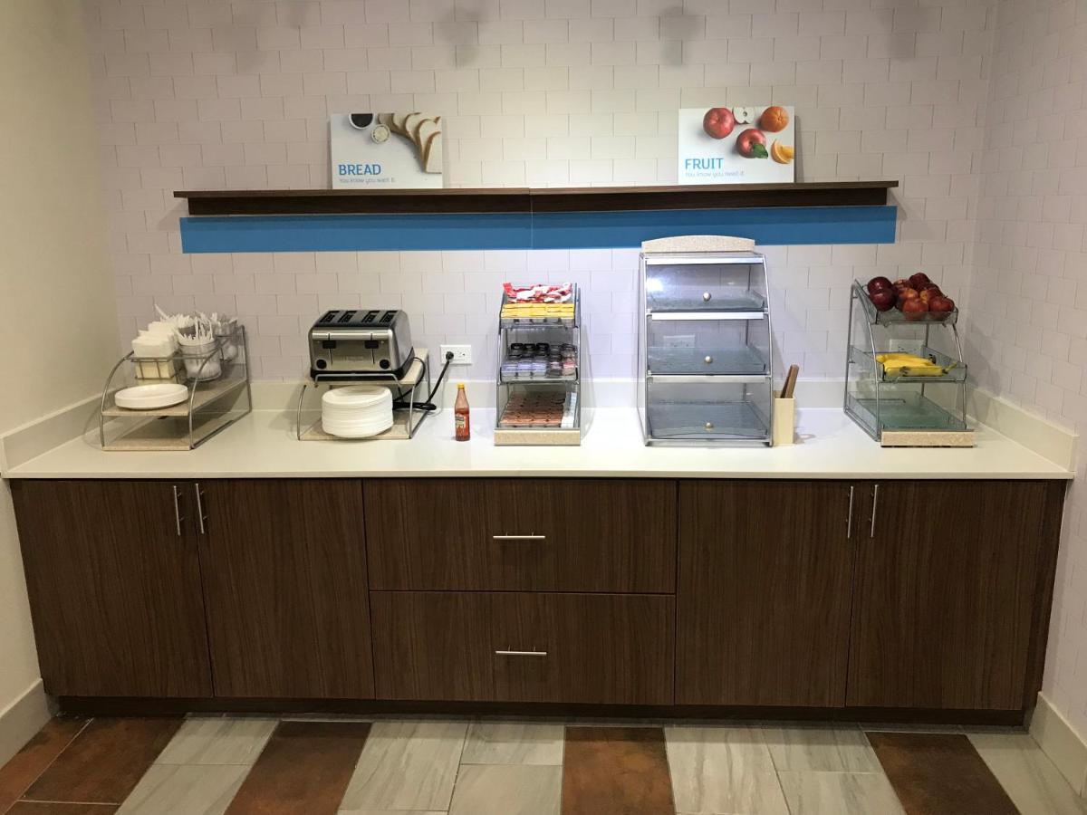 Holiday Inn Express & Suites Pineville-Alexandria Area Екстериор снимка